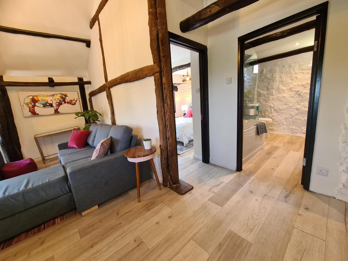 Historic Property With Stunning Views Hennock Εξωτερικό φωτογραφία